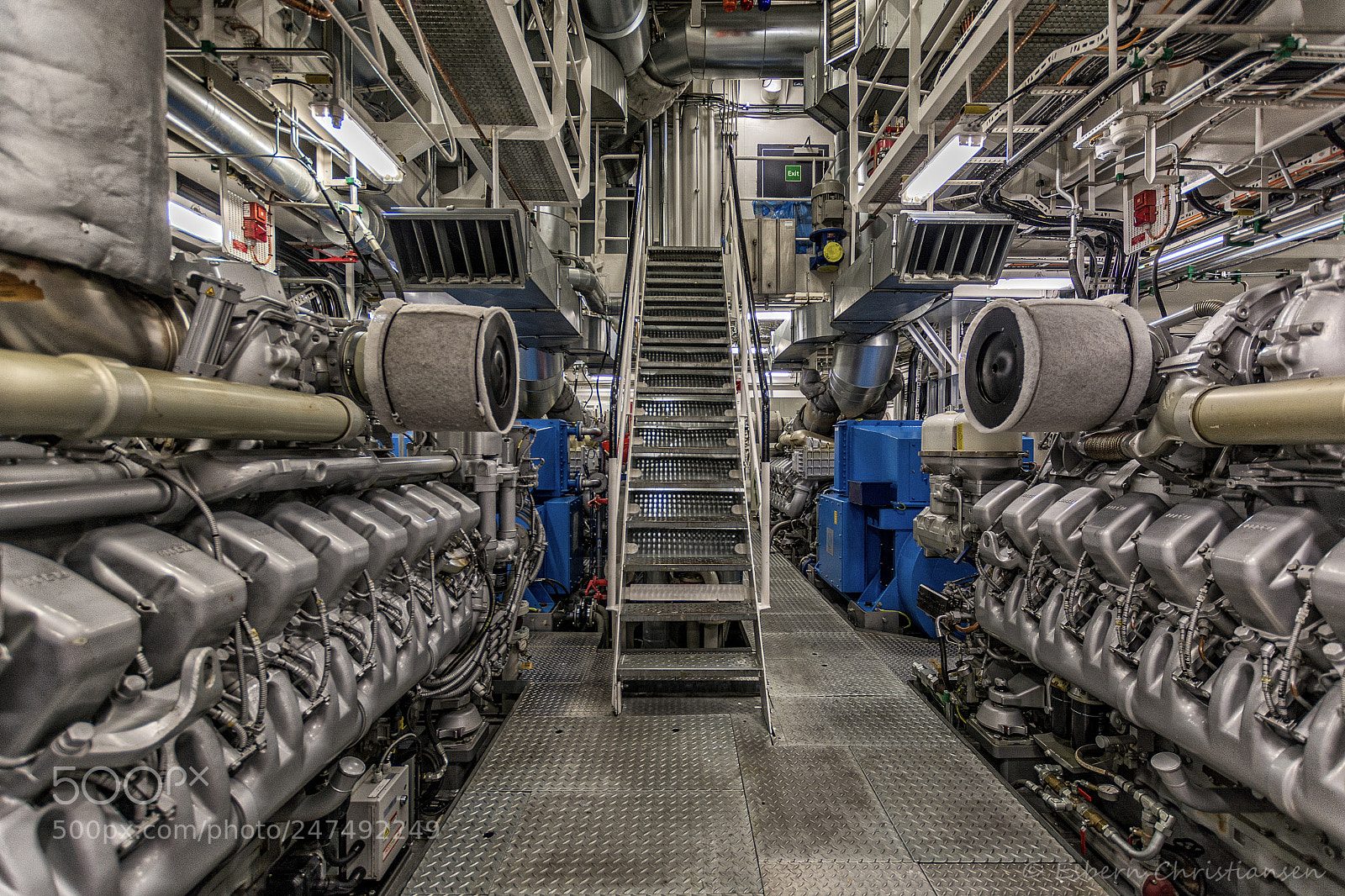 Nikon D7100 sample photo. Engine room photography