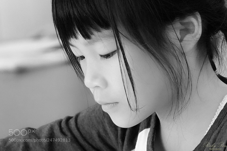 Olympus OM-D E-M1 Mark II sample photo. Young girl photography