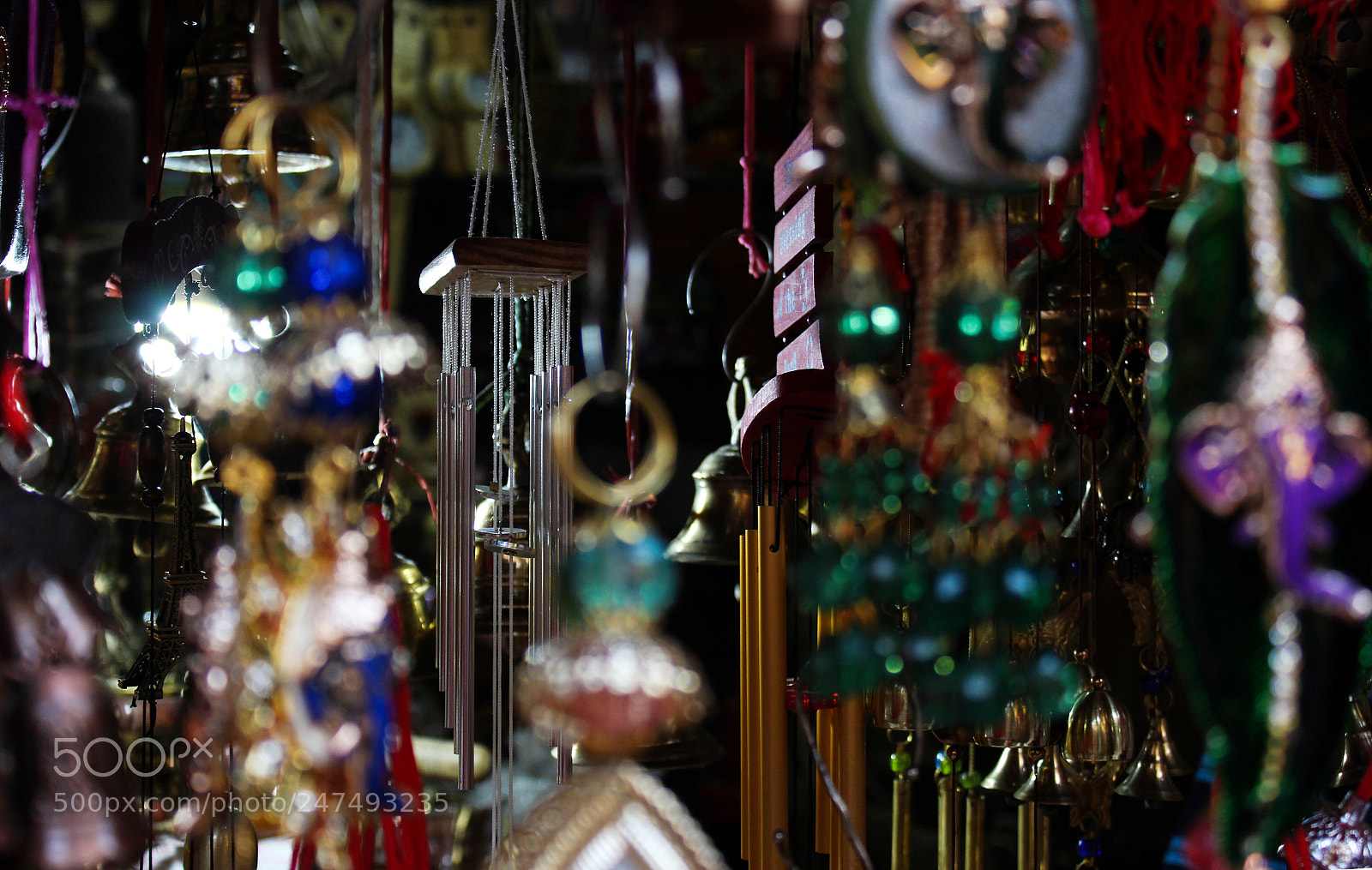 Canon EOS 700D (EOS Rebel T5i / EOS Kiss X7i) sample photo. The hanging colours from photography