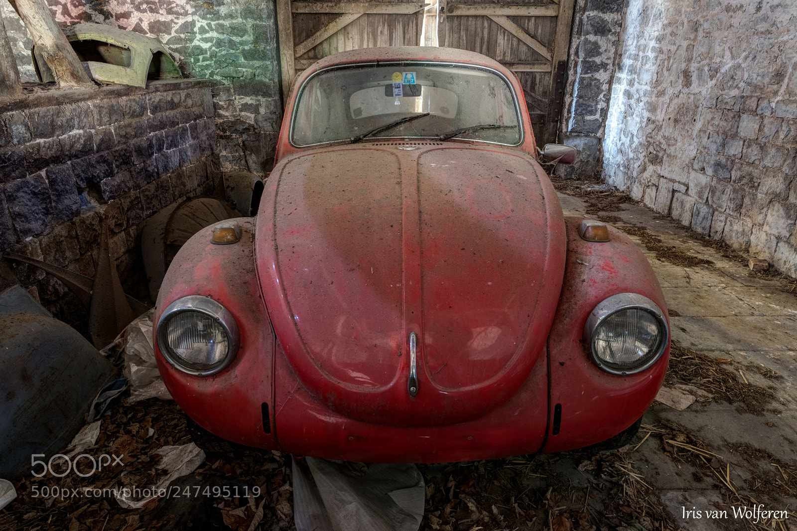 Canon EOS 6D Mark II sample photo. Secret barn cars photography