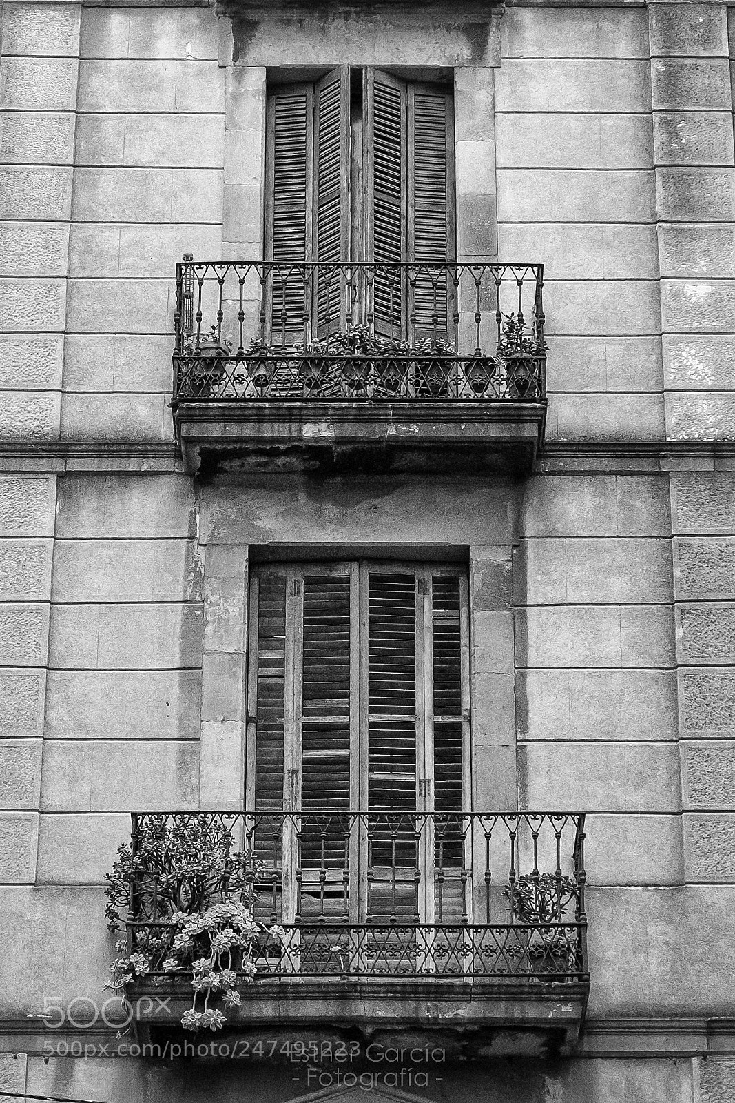 Fujifilm X-T1 sample photo. Monochrome balconies photography