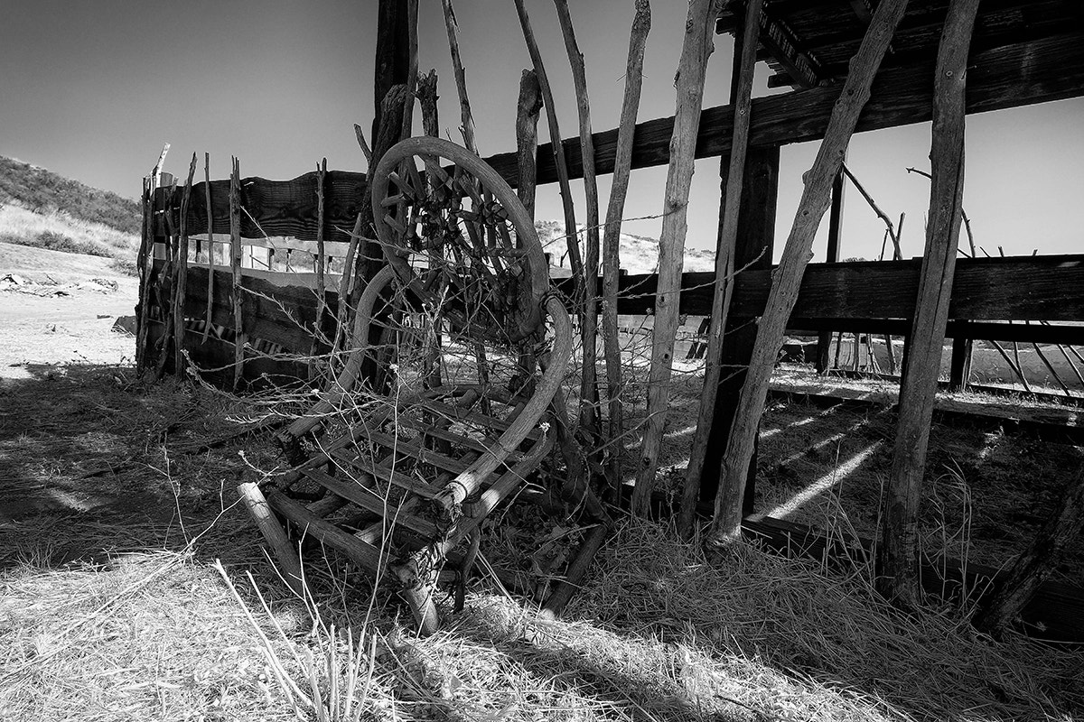 Fujifilm X-T1 sample photo. Old chairweb photography