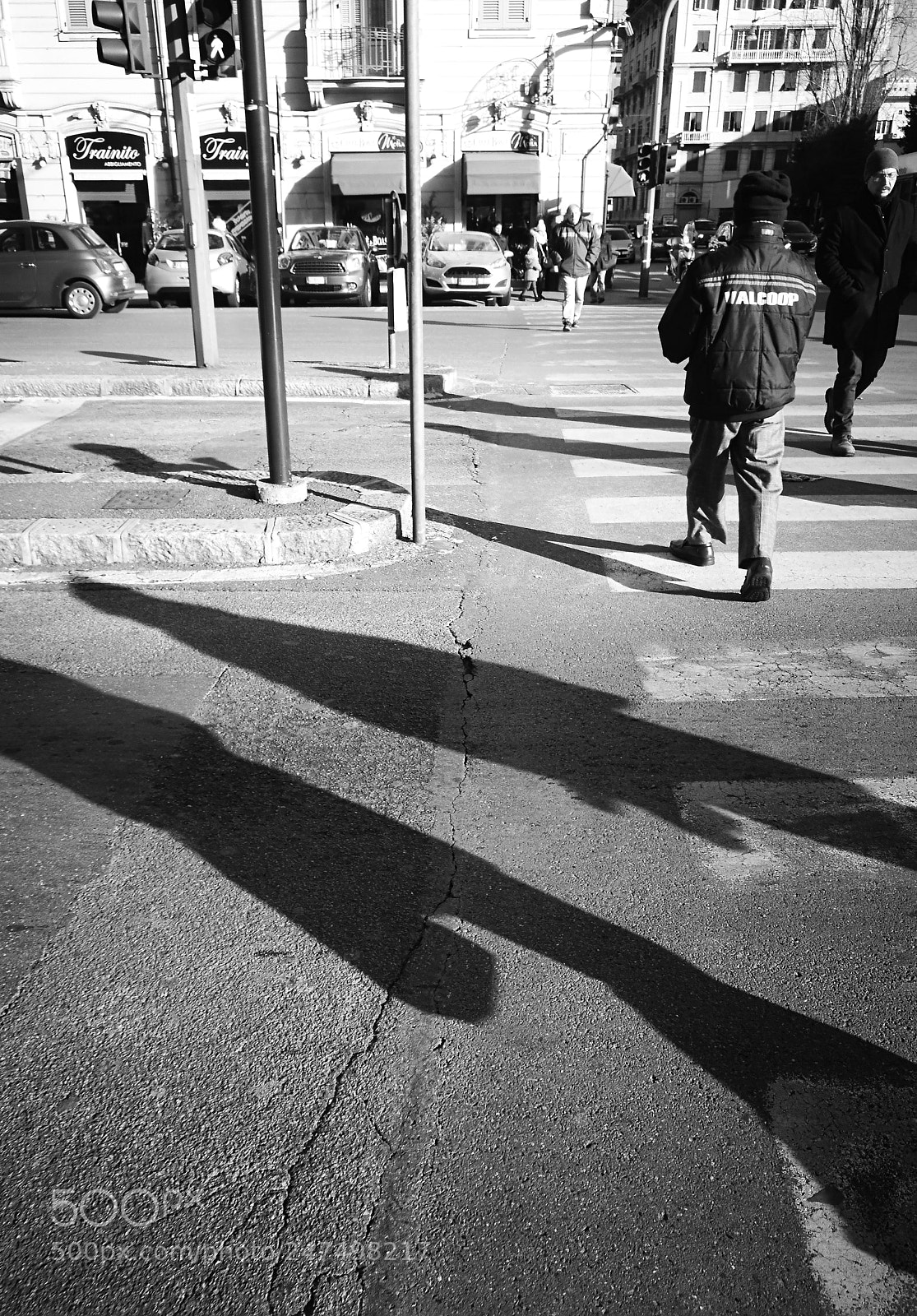 HUAWEI P9 Plus sample photo. Man and shadows photography