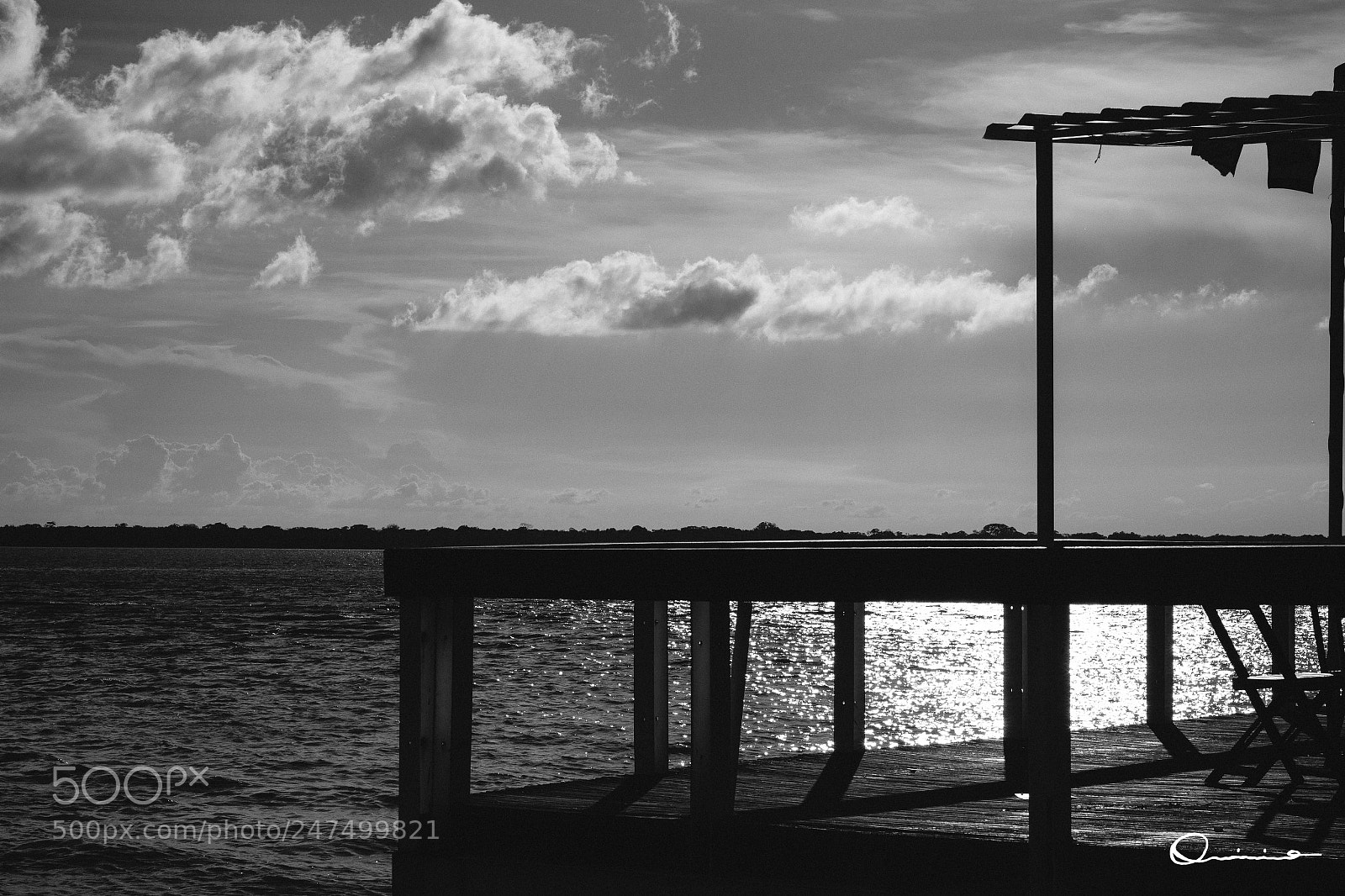 Canon EOS 100D (EOS Rebel SL1 / EOS Kiss X7) sample photo. Amazon pier photography