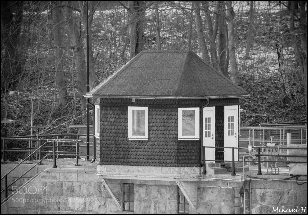 Pentax K-S2 sample photo. Little cabin photography