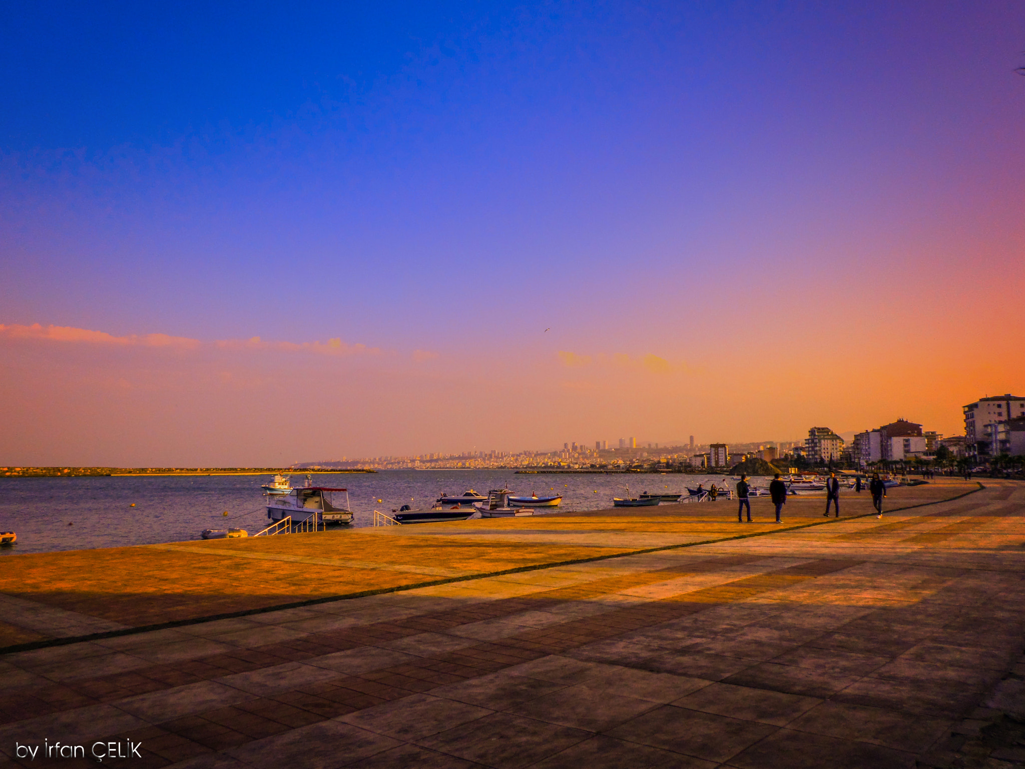 Samsung ST72/ST73 sample photo. One day with the compact camera. marina iii.. photography