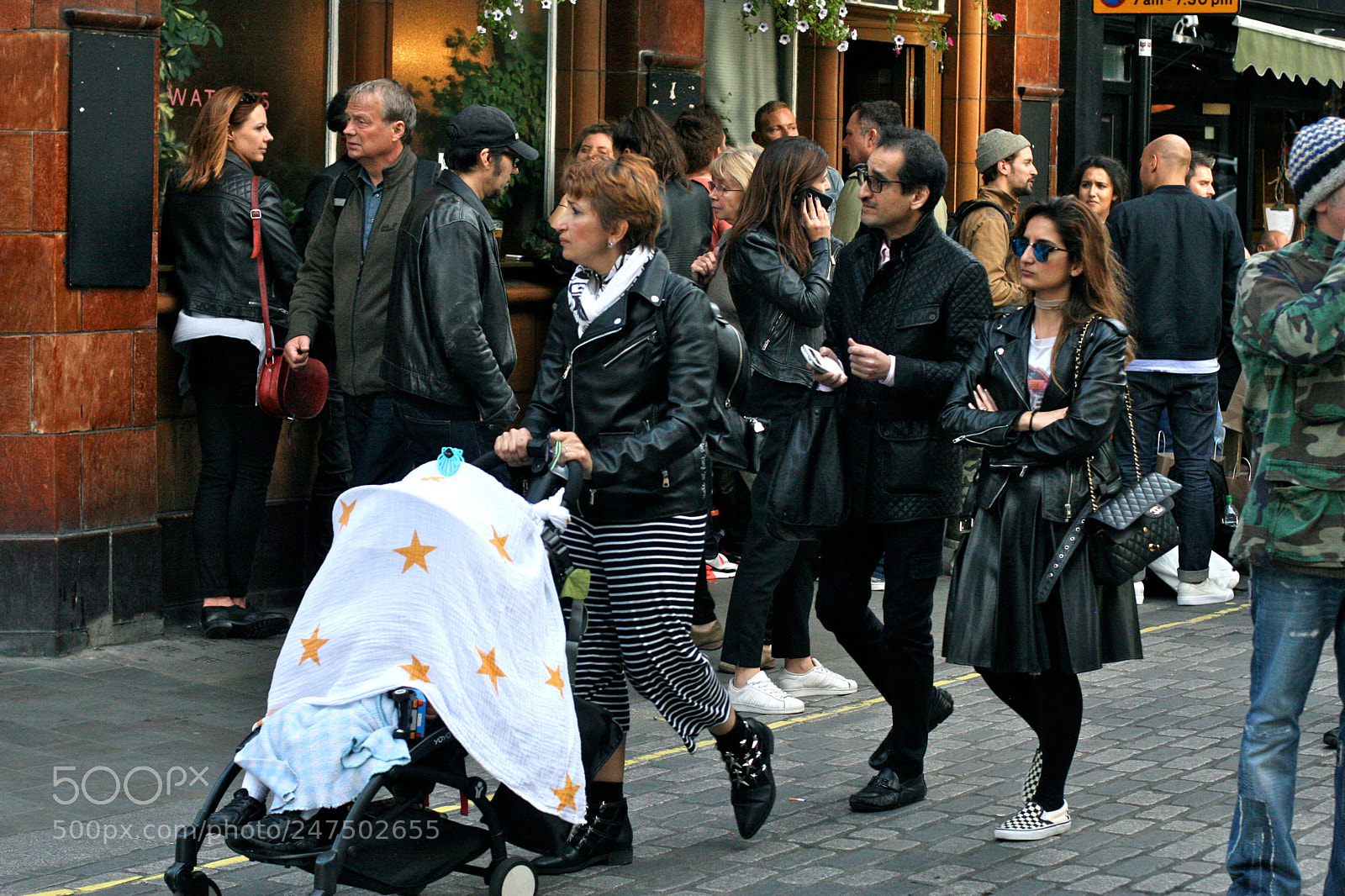 Canon EOS 30D sample photo. Hustle and bustle photography