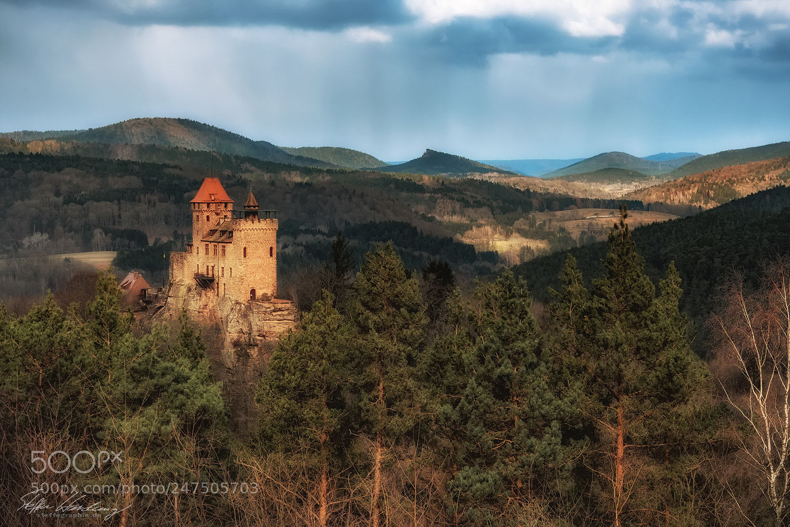Fujifilm X-T2 sample photo. Berwartstein castle photography