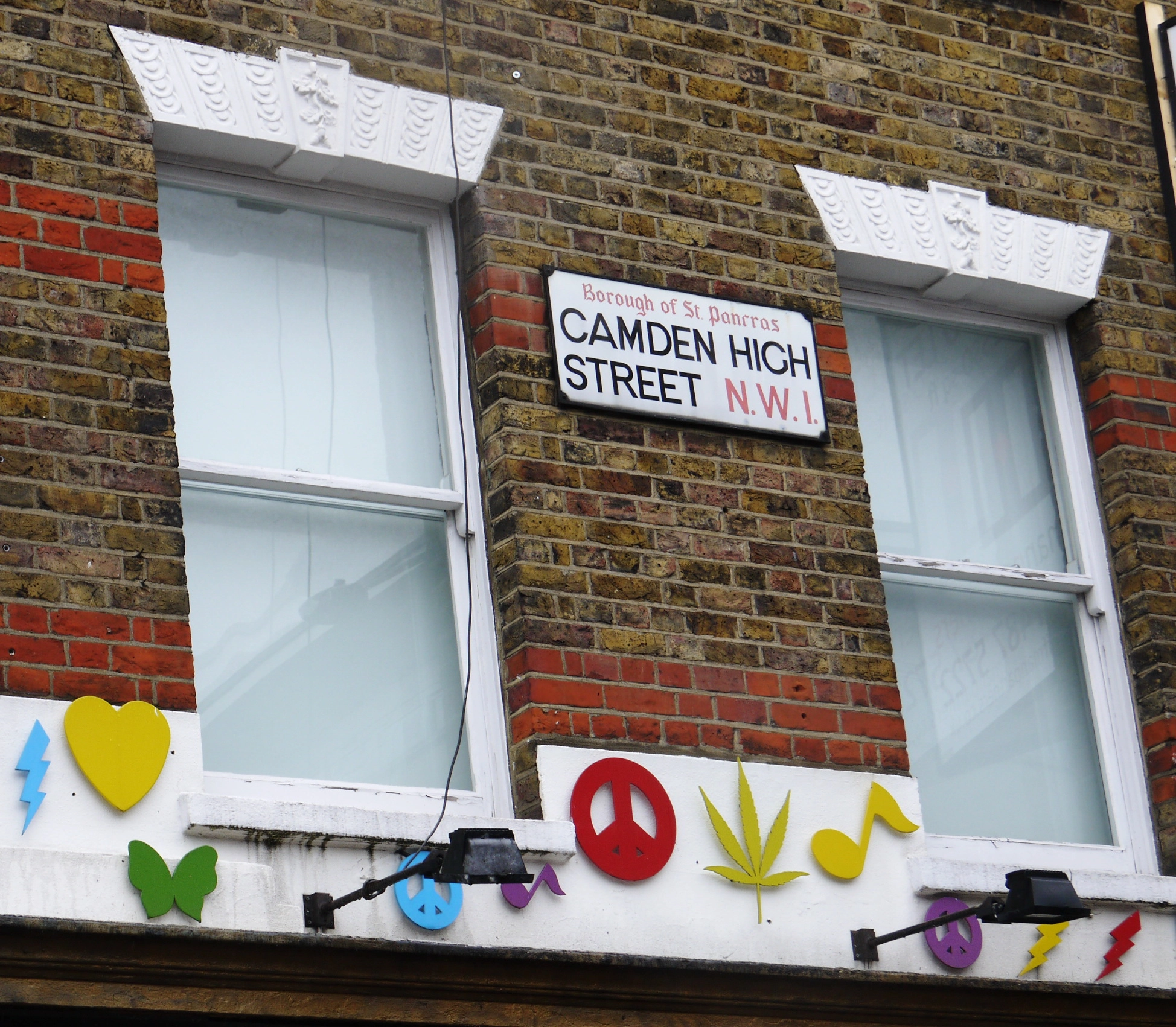 IO 14-42mm F3.5-5.6 sample photo. Camden town market, london photography