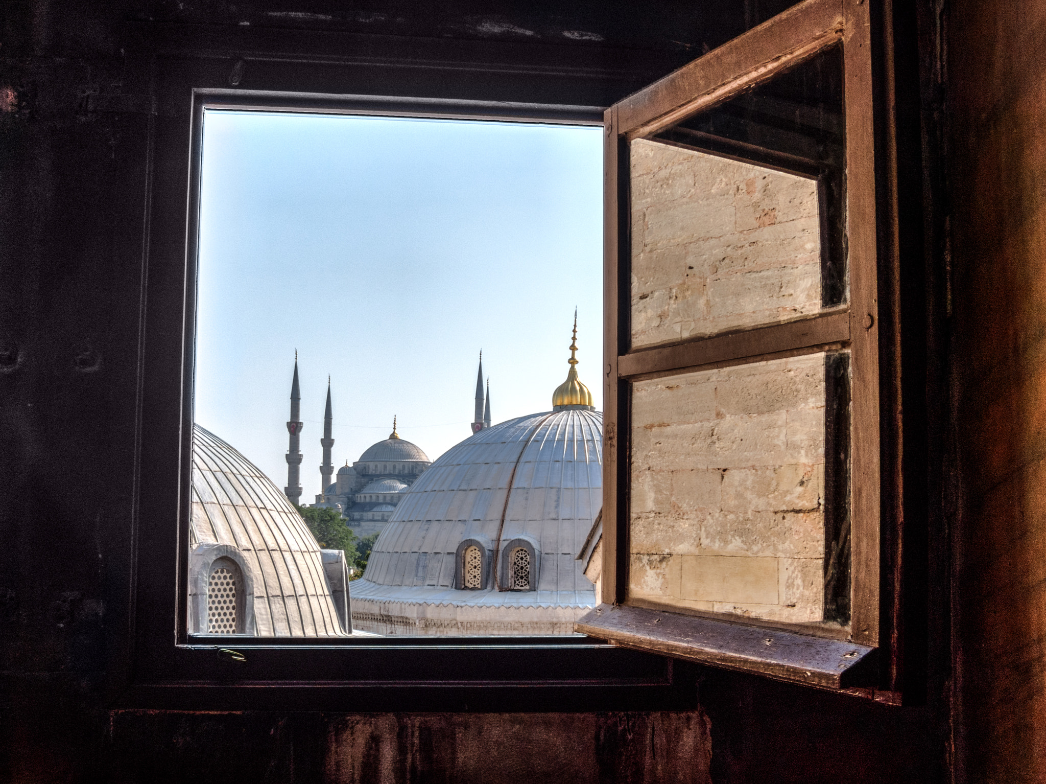 Canon PowerShot S120 sample photo. A window to istanbul photography