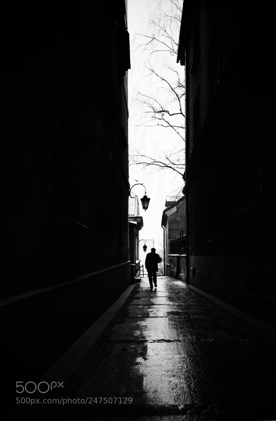 Fujifilm X-T2 sample photo. An alley in warsaw. photography
