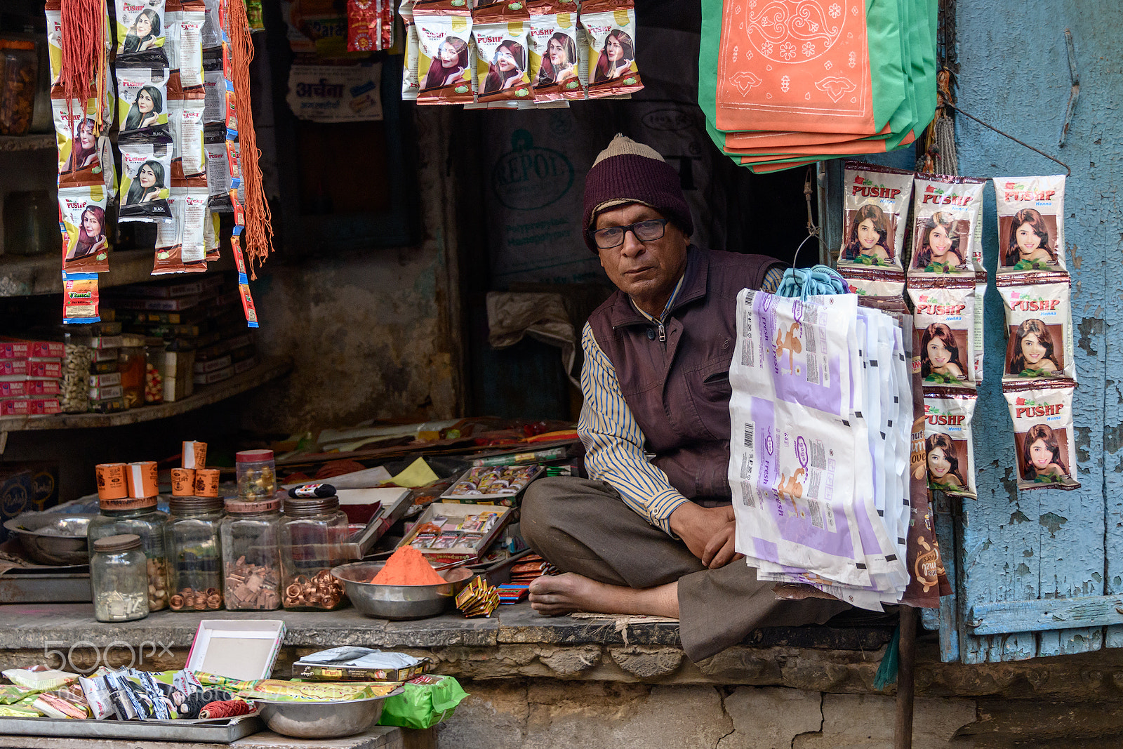 Nikon D850 sample photo. Udaipur shopkeeper photography