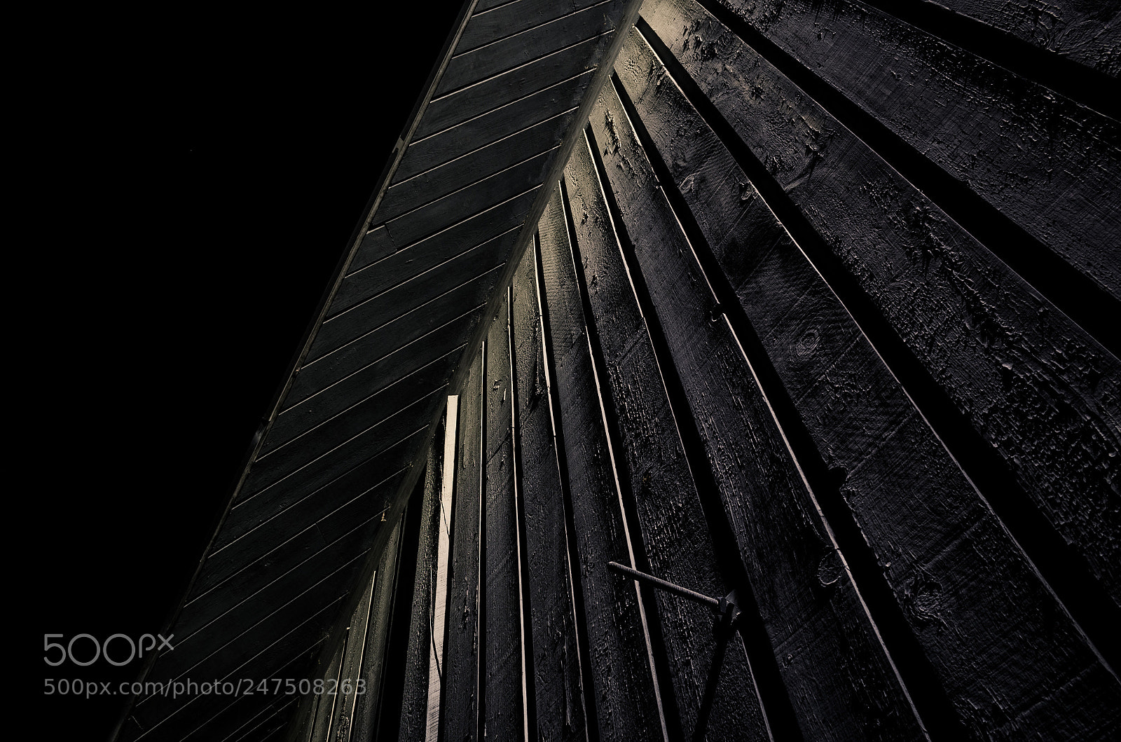 Nikon D5100 sample photo. Angles at night photography