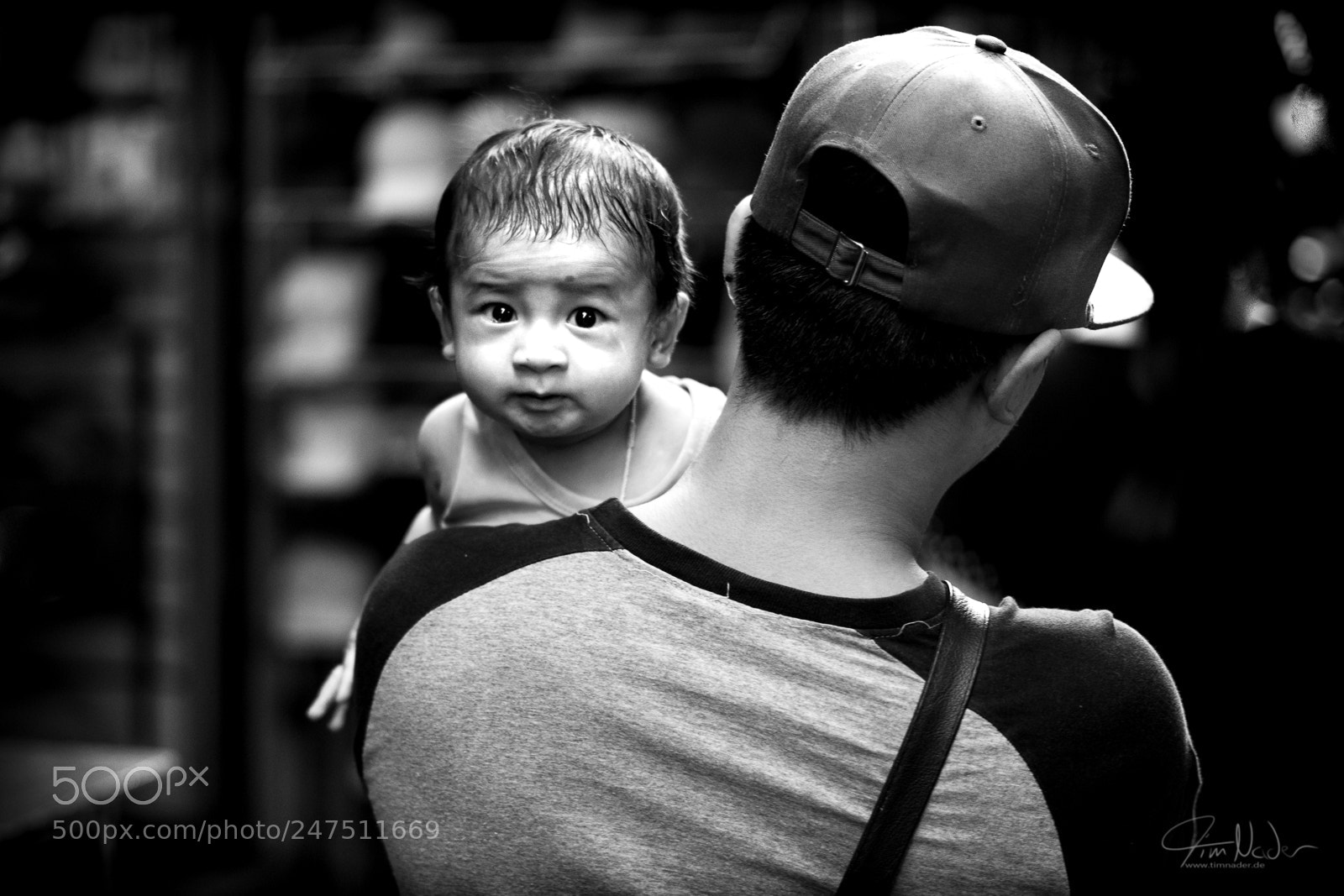 Sony a7 II sample photo. Streets of chinatown photography