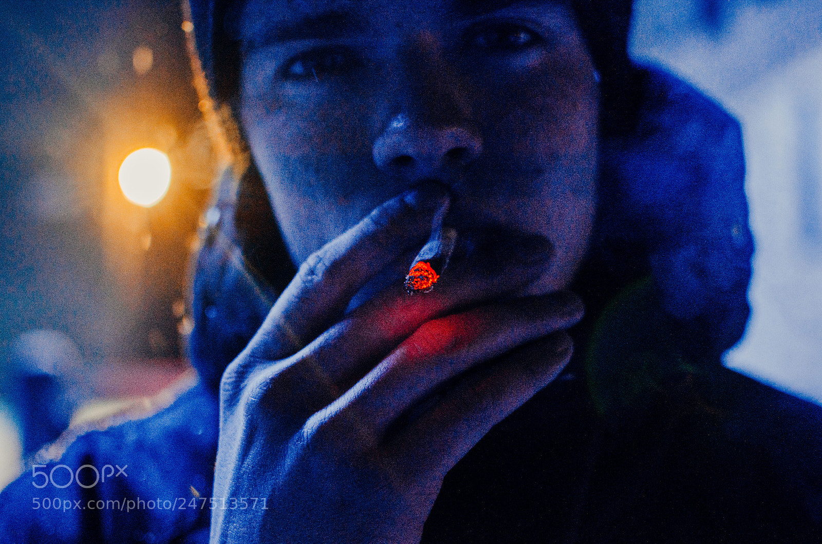 Nikon D5100 sample photo. Winter night, tobacco photography