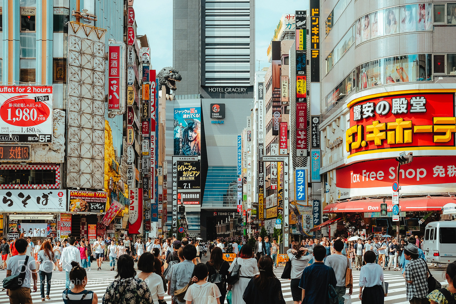 Fujifilm X-T2 sample photo. Godzilla in shinjuku photography
