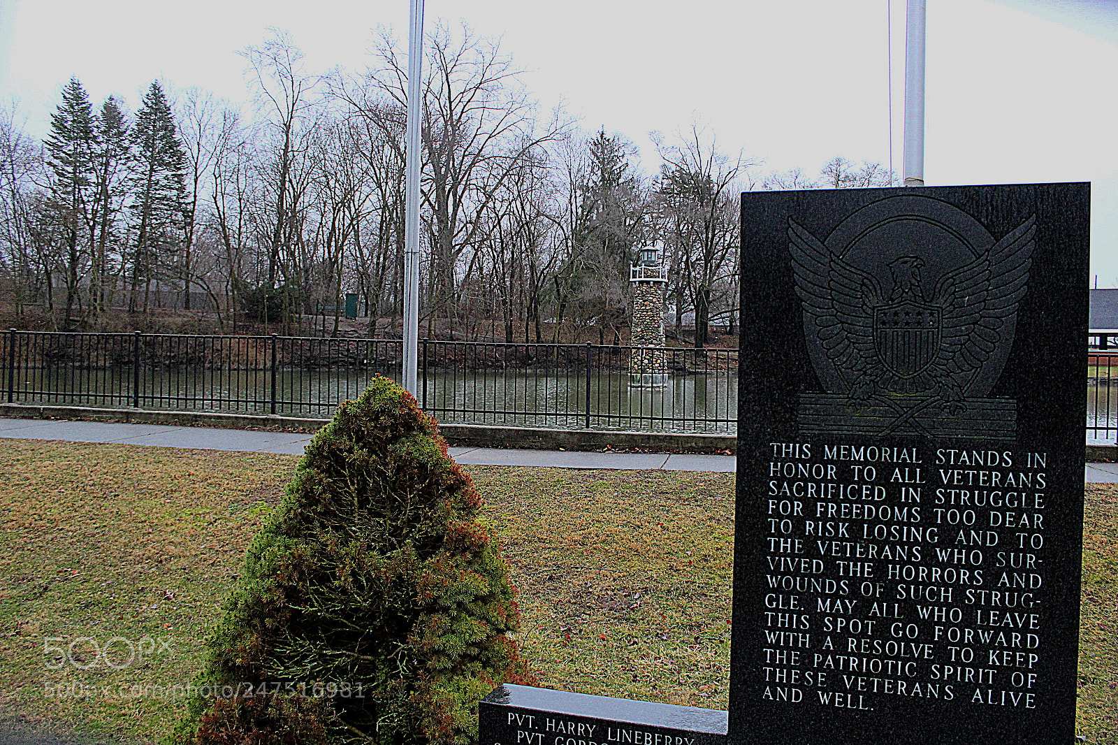 Canon EF-S 18-55mm F3.5-5.6 III sample photo. Memoriallighthouse photography