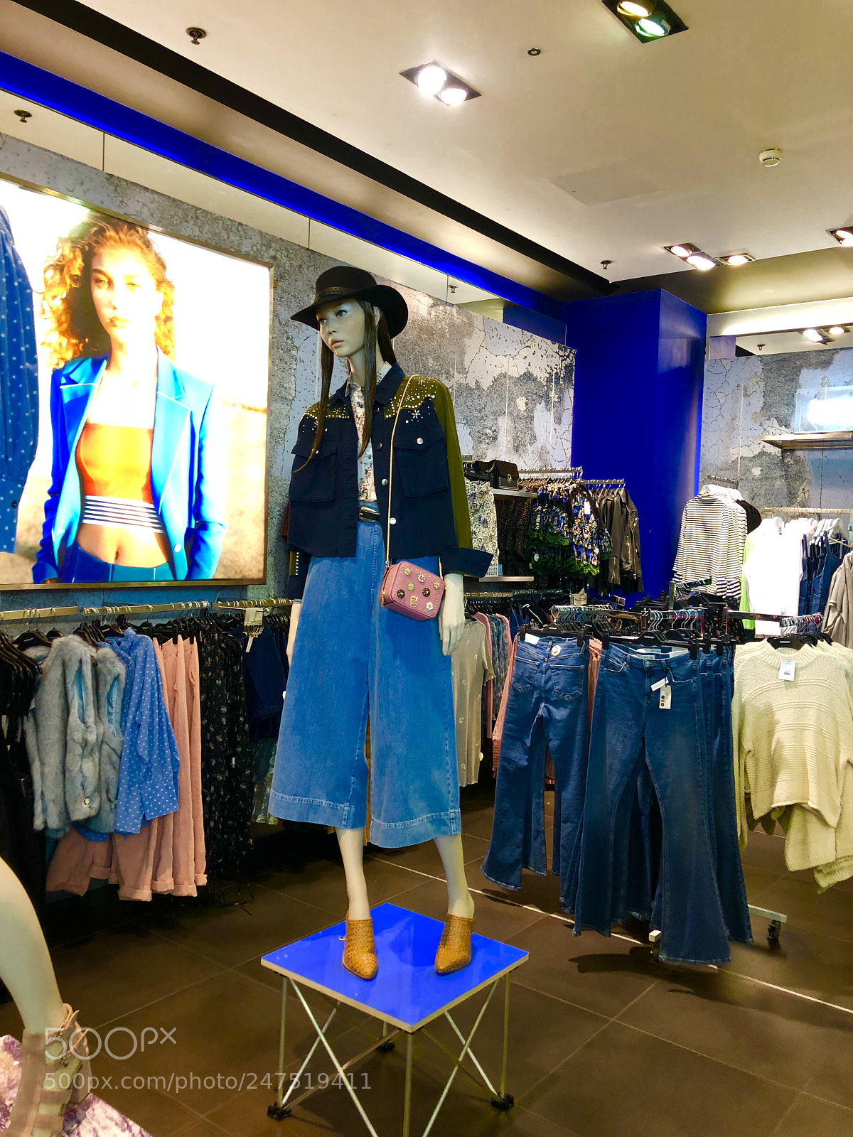 Apple iPhone X sample photo. Untitled photography
