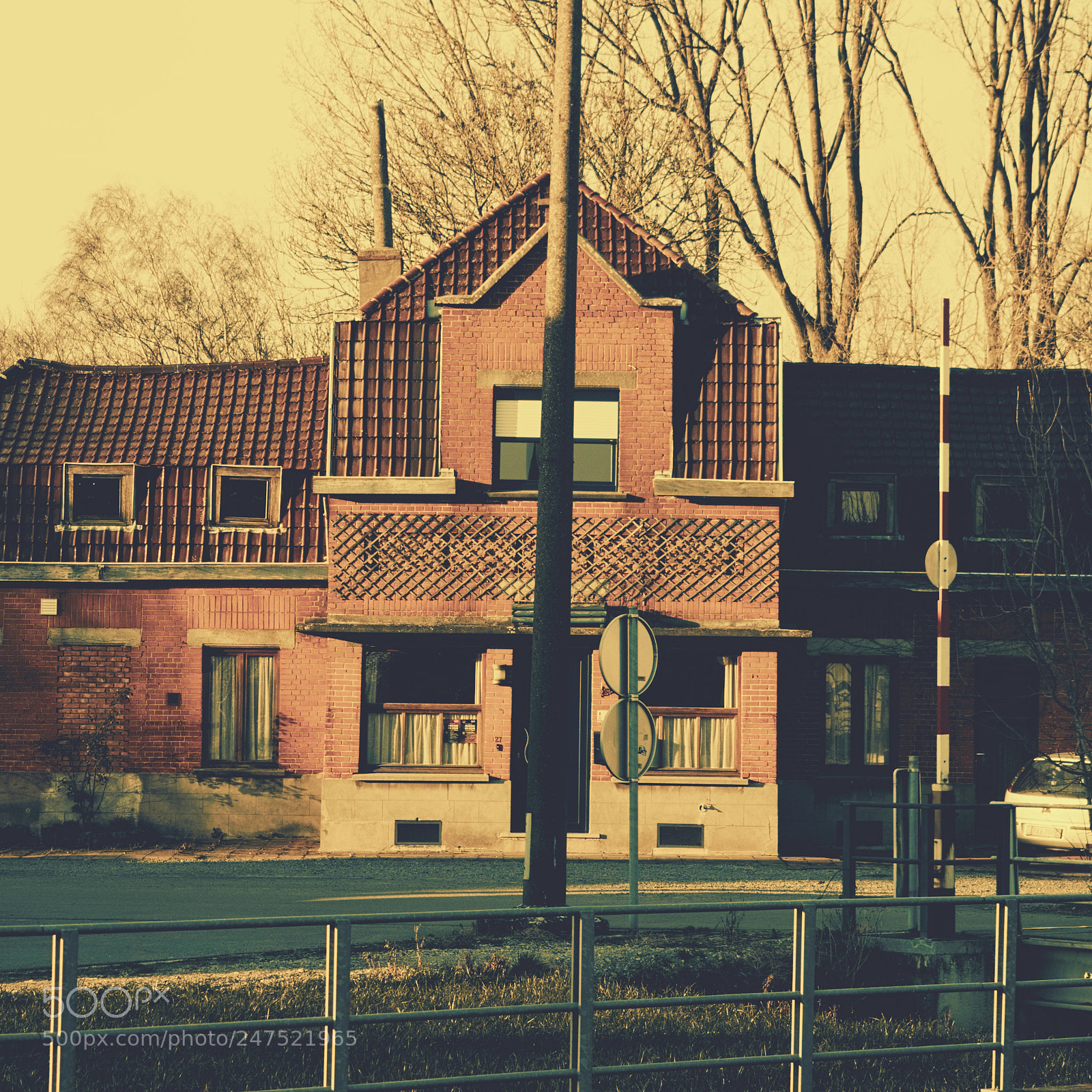 Nikon D3200 sample photo. The house photography