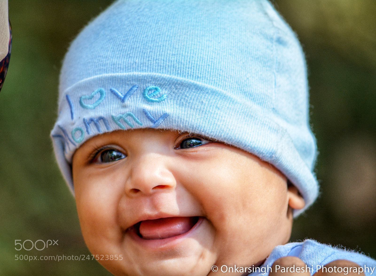 Nikon D5200 sample photo. A cute little baby photography