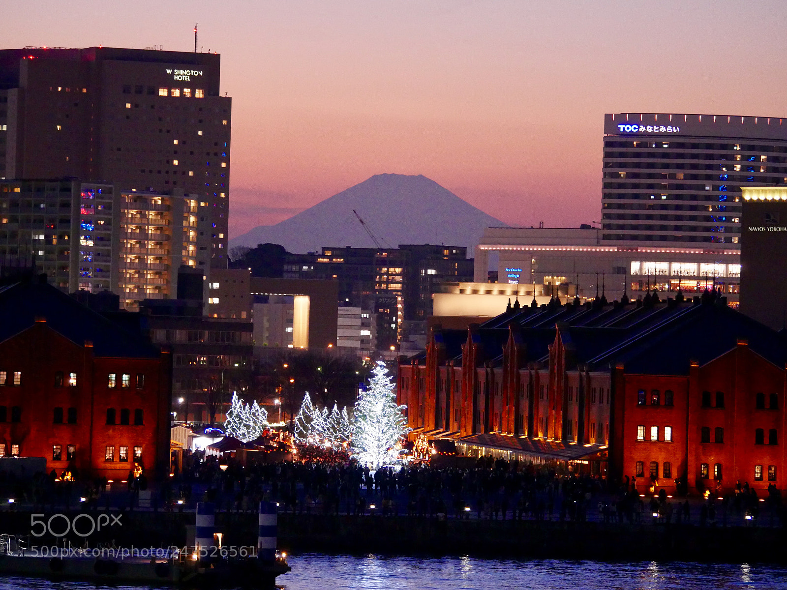 Panasonic Lumix DMC-GH4 sample photo. Yokohama photography