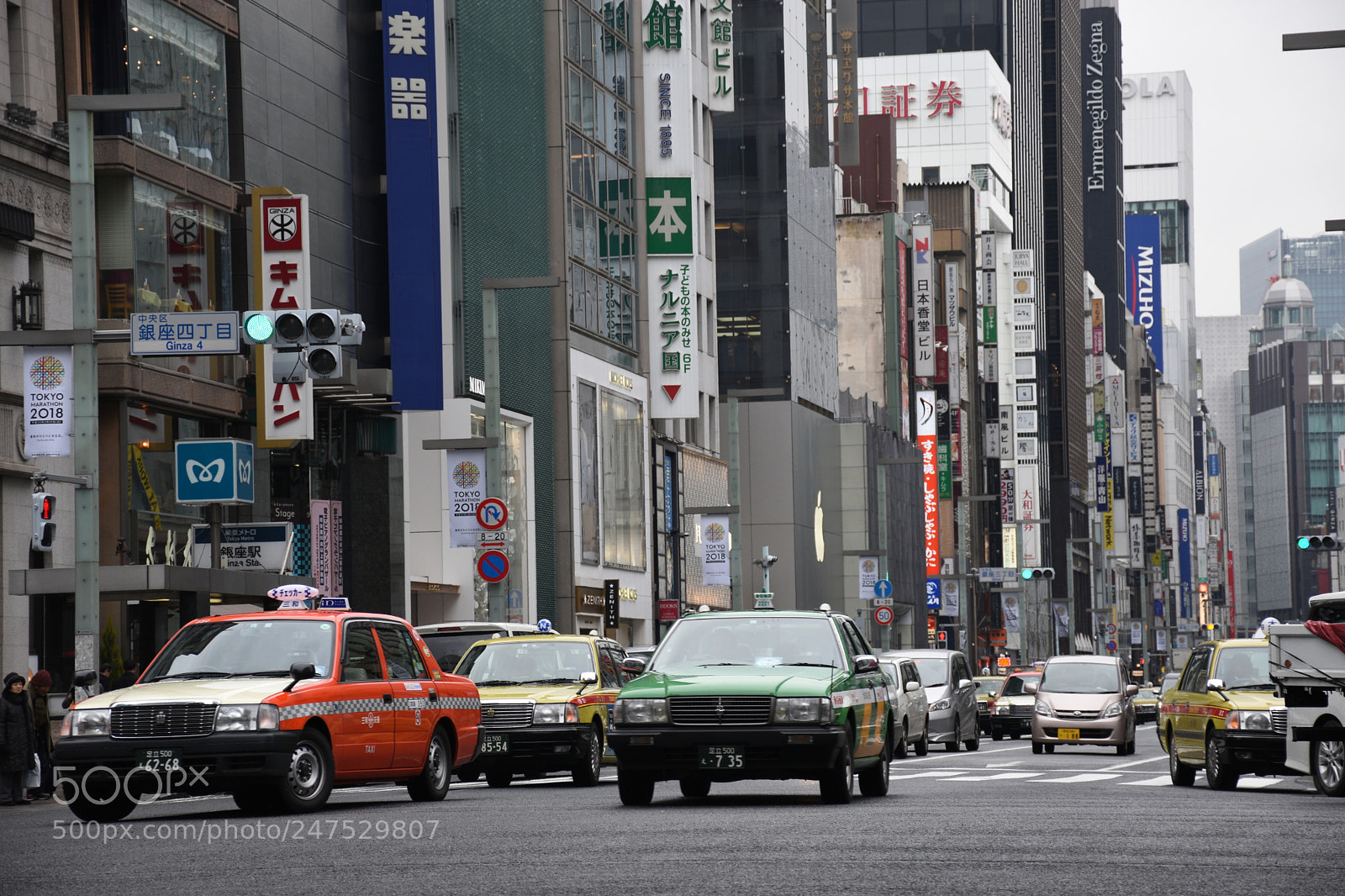 Nikon D5600 sample photo. Taxis of tokyo, japan photography