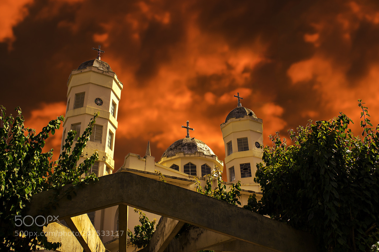 Canon EOS 1300D (EOS Rebel T6 / EOS Kiss X80) sample photo. Church at sunset photography