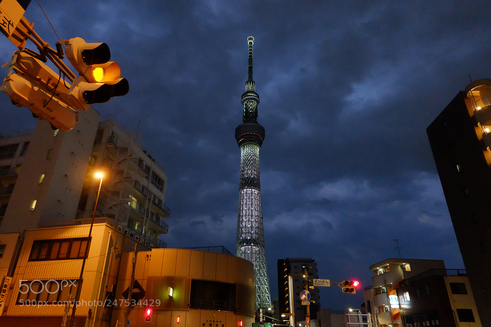 Fujifilm X-A1 sample photo. Tokyo japan - june photography