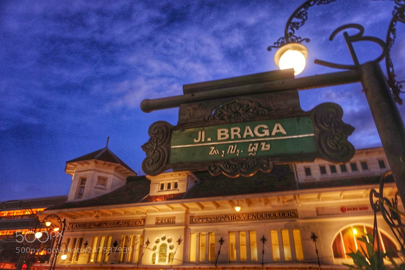 Sony Alpha a5000 (ILCE 5000) sample photo. Jl. braga street sign photography