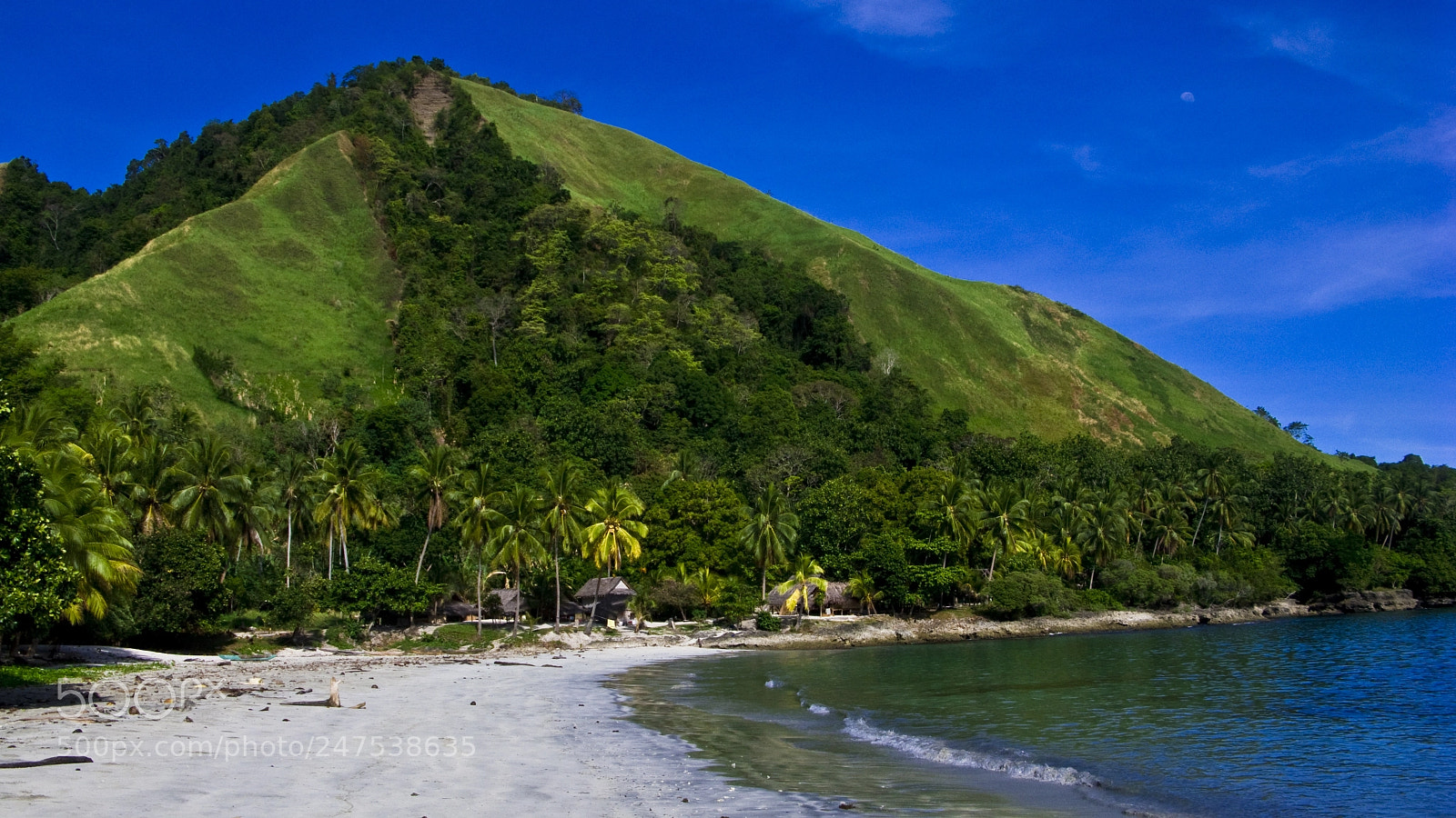 Canon POWERSHOT G9 sample photo. Village by the sea photography