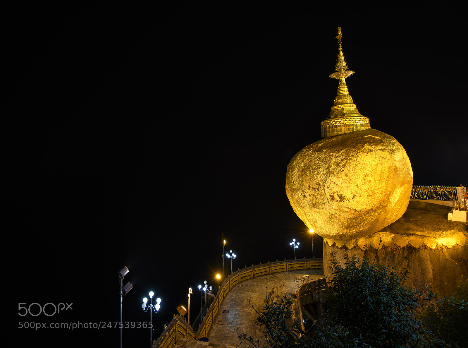 Nikon D850 sample photo. Kyaiktiyo pagoda (golden rock) photography