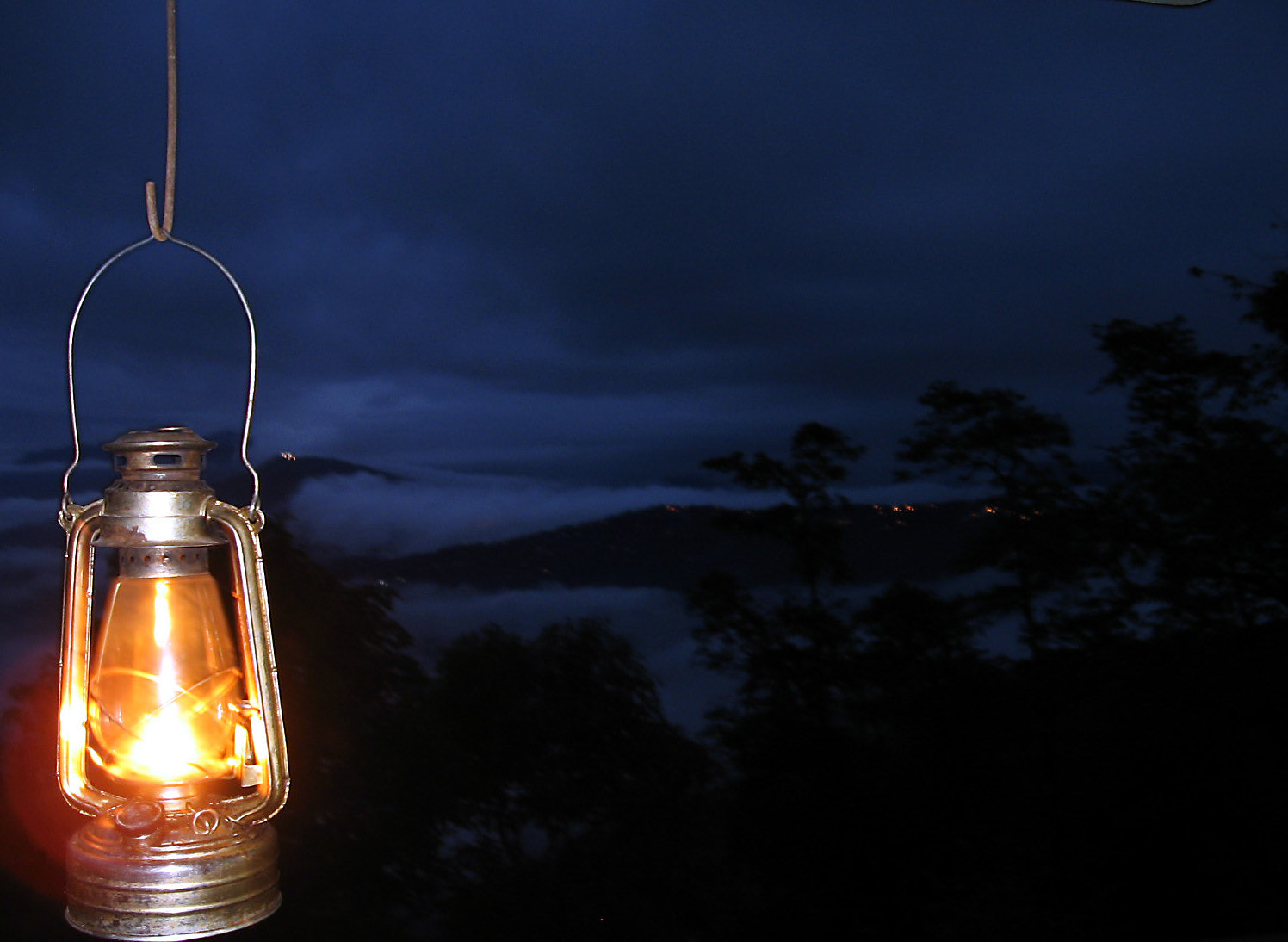 Canon POWERSHOT A530 sample photo. Of lanterns and mountains photography