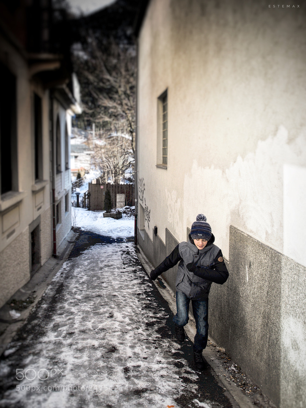 Olympus OM-D E-M1 sample photo. Les ruelles de chamonix  photography