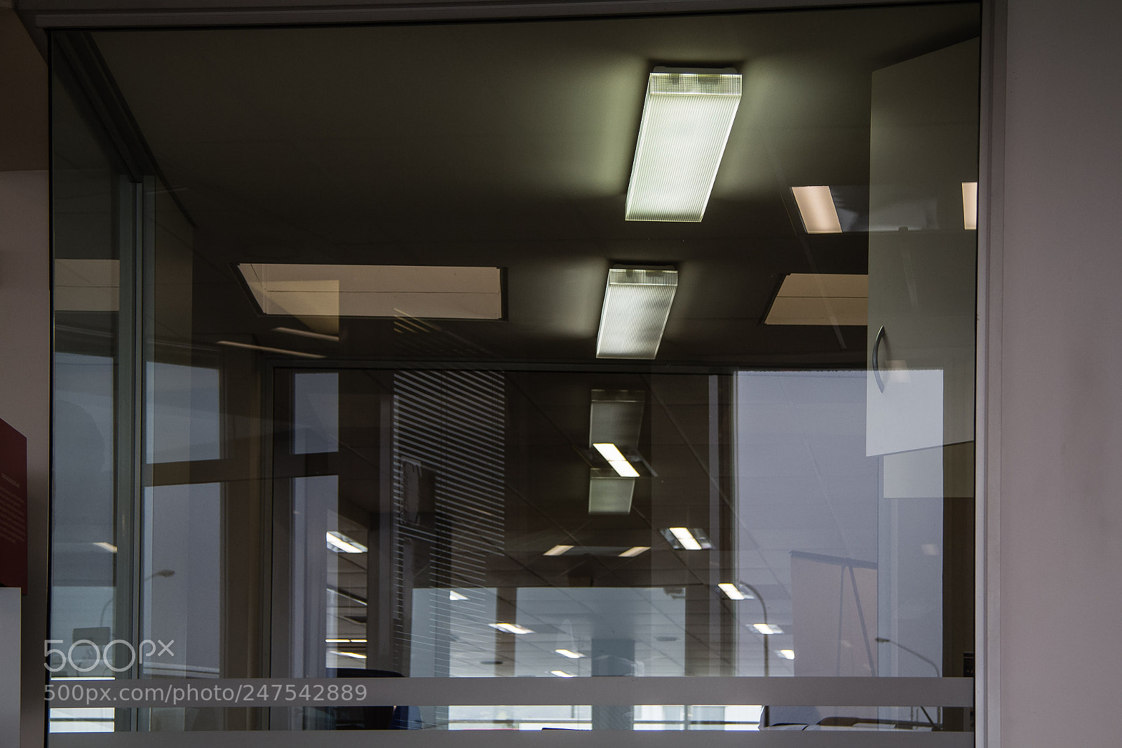 Canon EOS 60D sample photo. Waiting room reflections photography