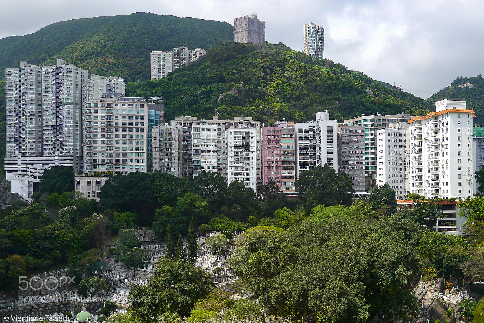 Panasonic Lumix DMC-G5 sample photo. City contrast photography