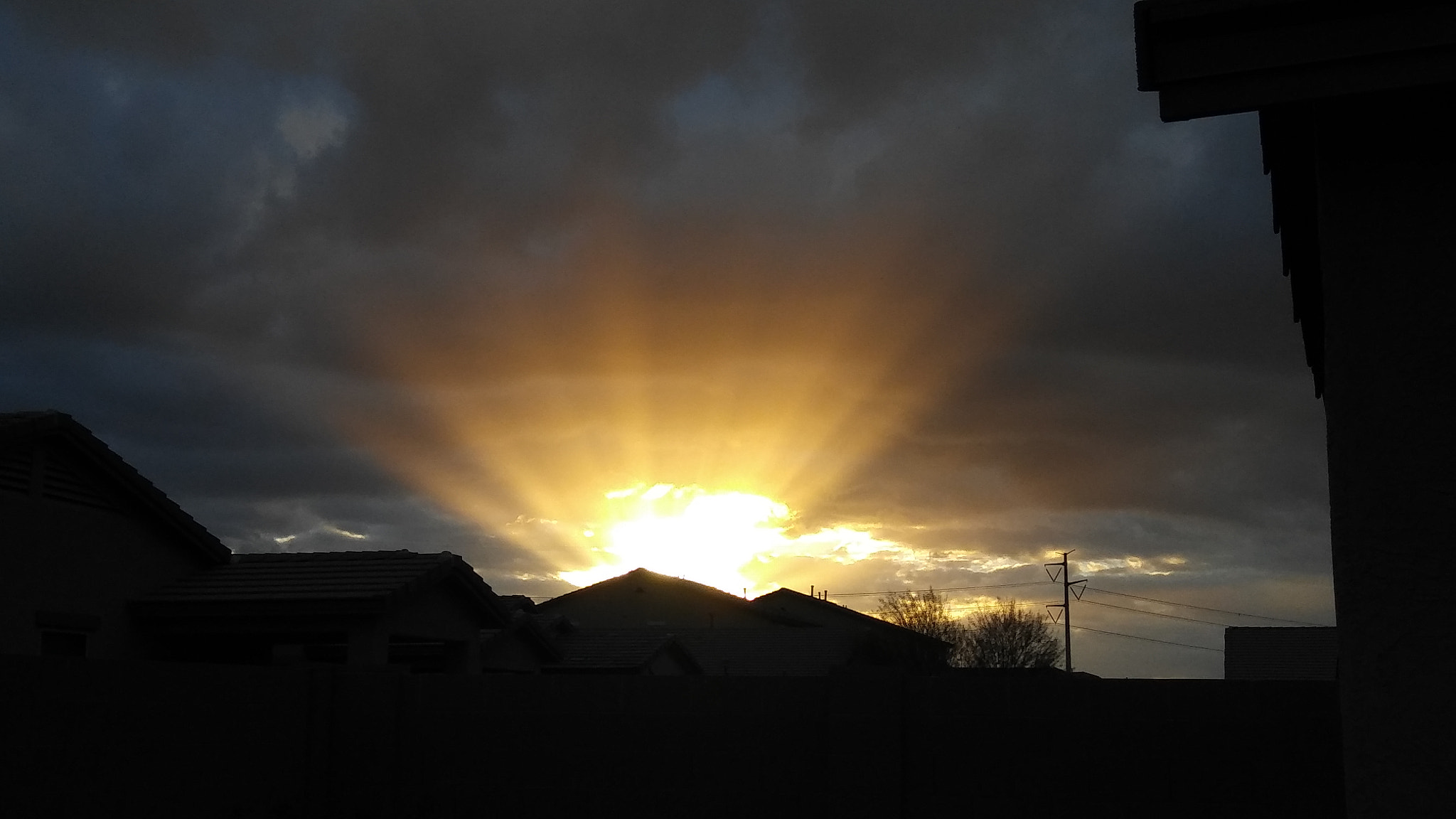 LG STYLO 2 PLUS sample photo. Evening sunburst photography