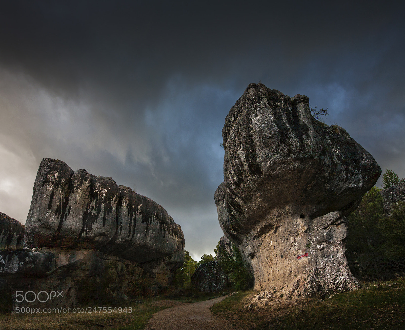 Canon EOS 5D sample photo. Cuenca. enchanted city photography