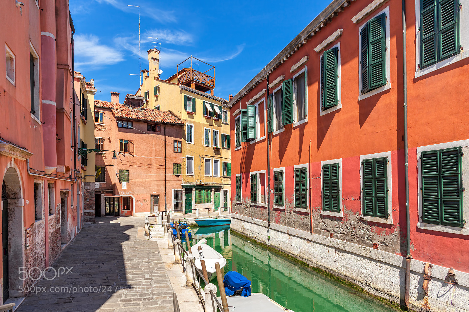 Canon EOS 5D Mark II sample photo. Typical venetian, view. photography