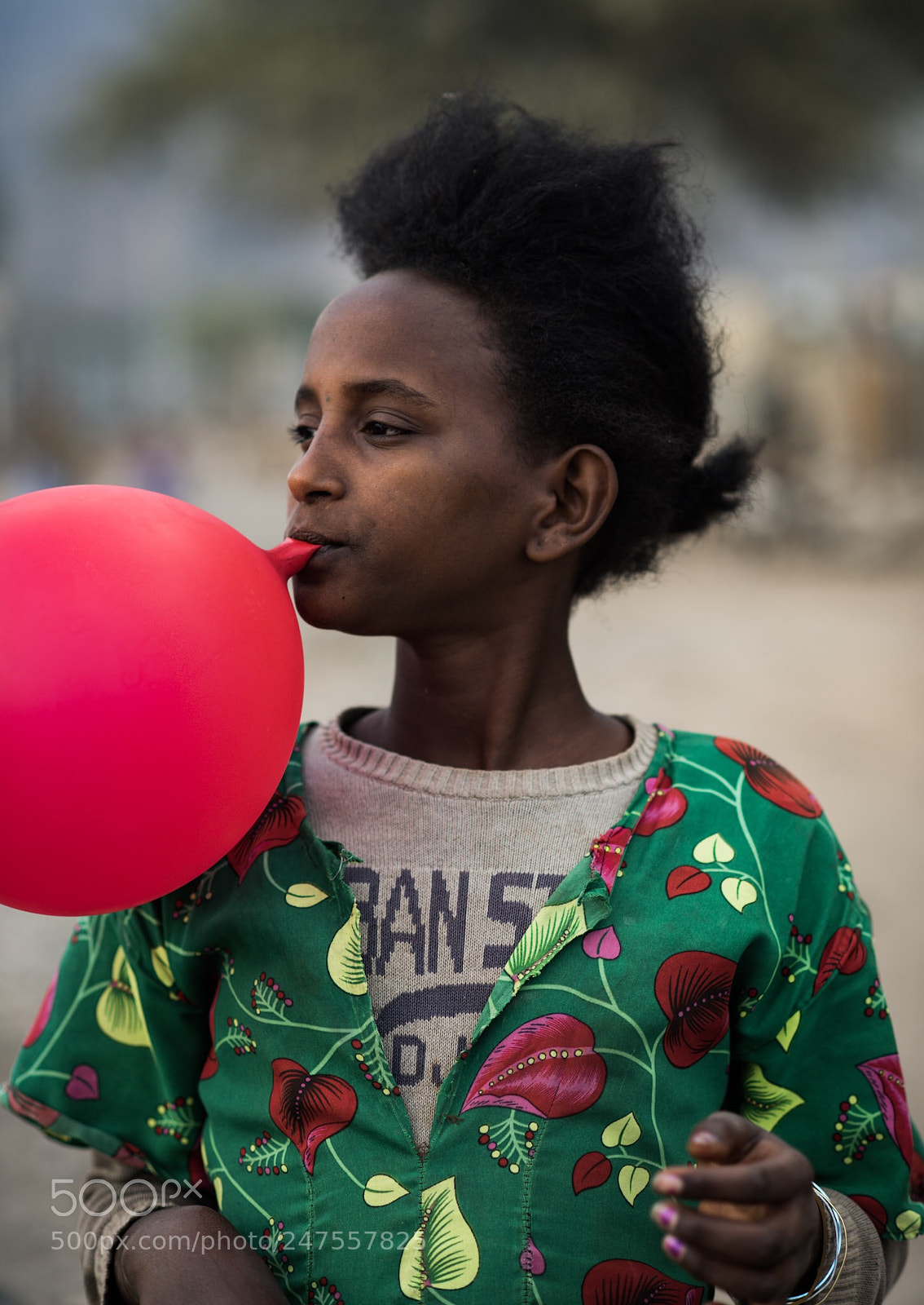 Nikon D810 sample photo. Balloon girl photography