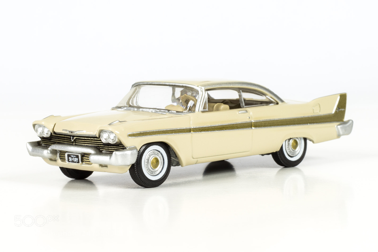 Canon EOS 700D (EOS Rebel T5i / EOS Kiss X7i) sample photo. Plymouth fury rel col photography