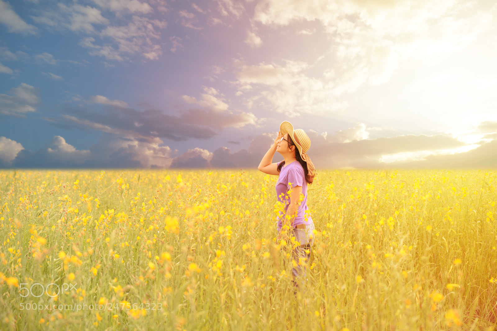 Nikon D610 sample photo. Happy asian woman standing photography