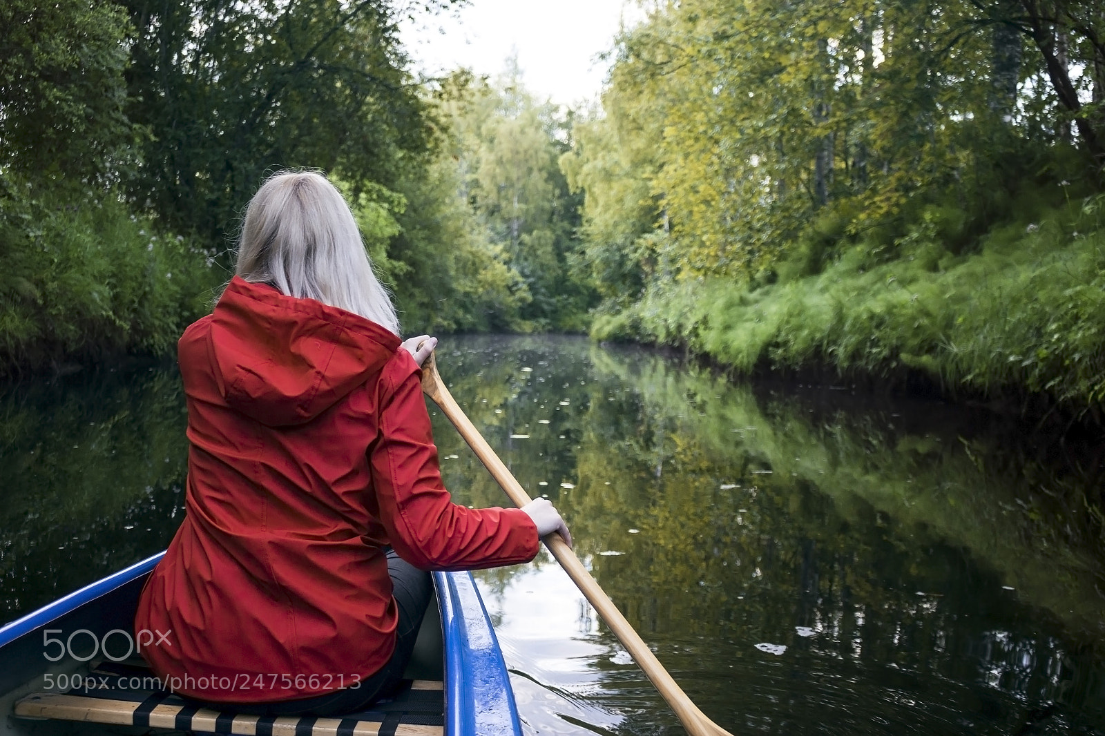 Canon EOS 100D (EOS Rebel SL1 / EOS Kiss X7) sample photo. Tranquil summer morning canoeing photography