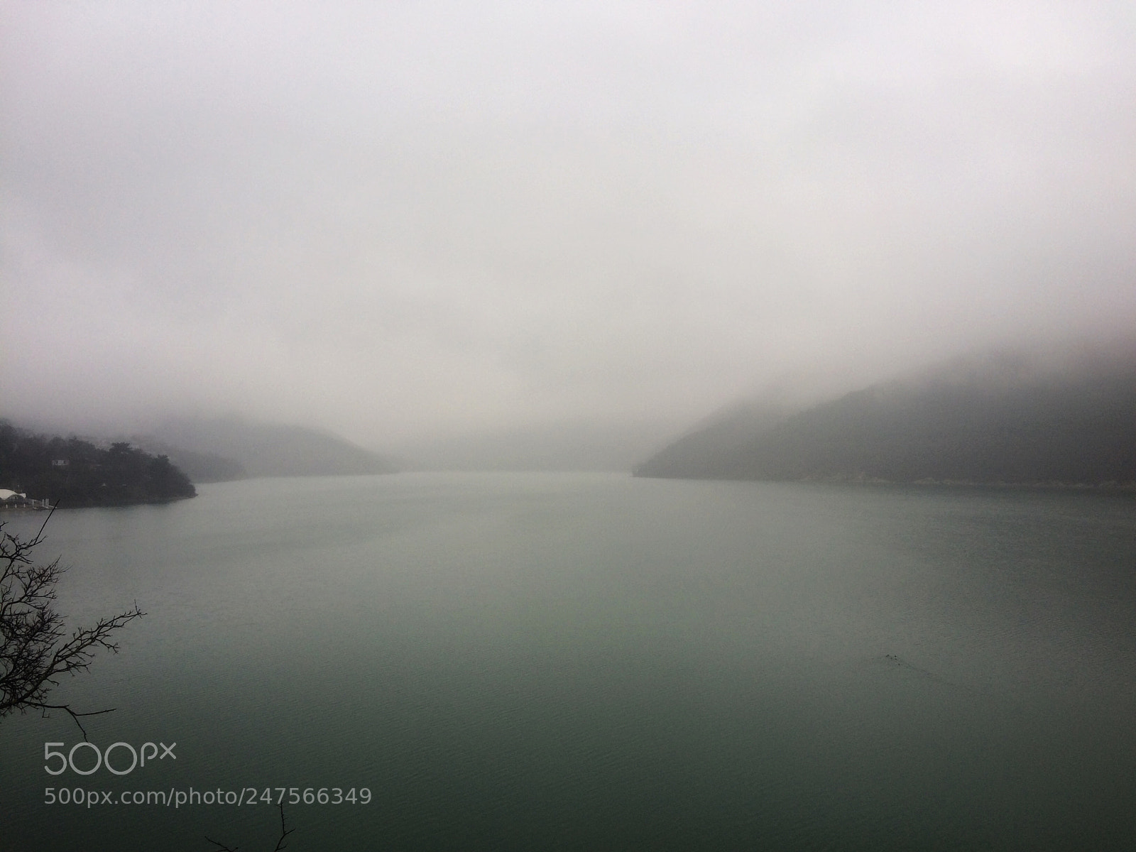 Apple iPhone 5s sample photo. Lake abrau in winter photography