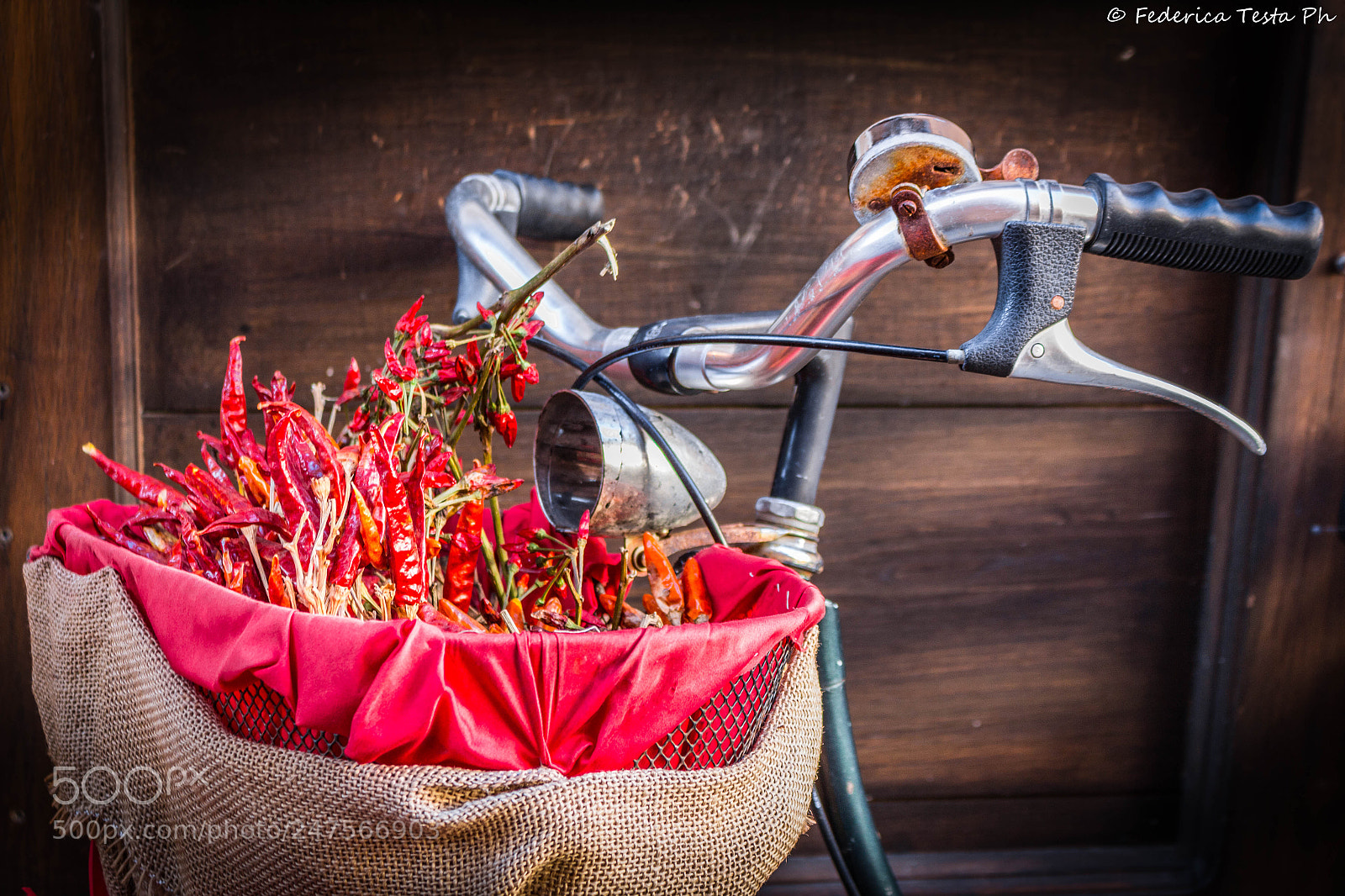 Canon EOS 700D (EOS Rebel T5i / EOS Kiss X7i) sample photo. Basket of chili peppers photography