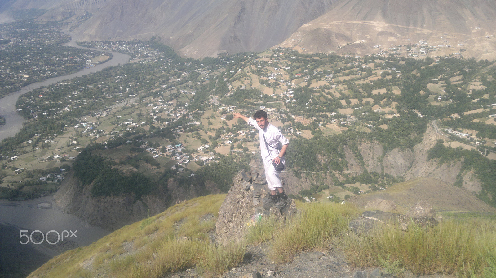 Nokia N8-00 sample photo. Zubair ahmad/ chitralian zubair photography