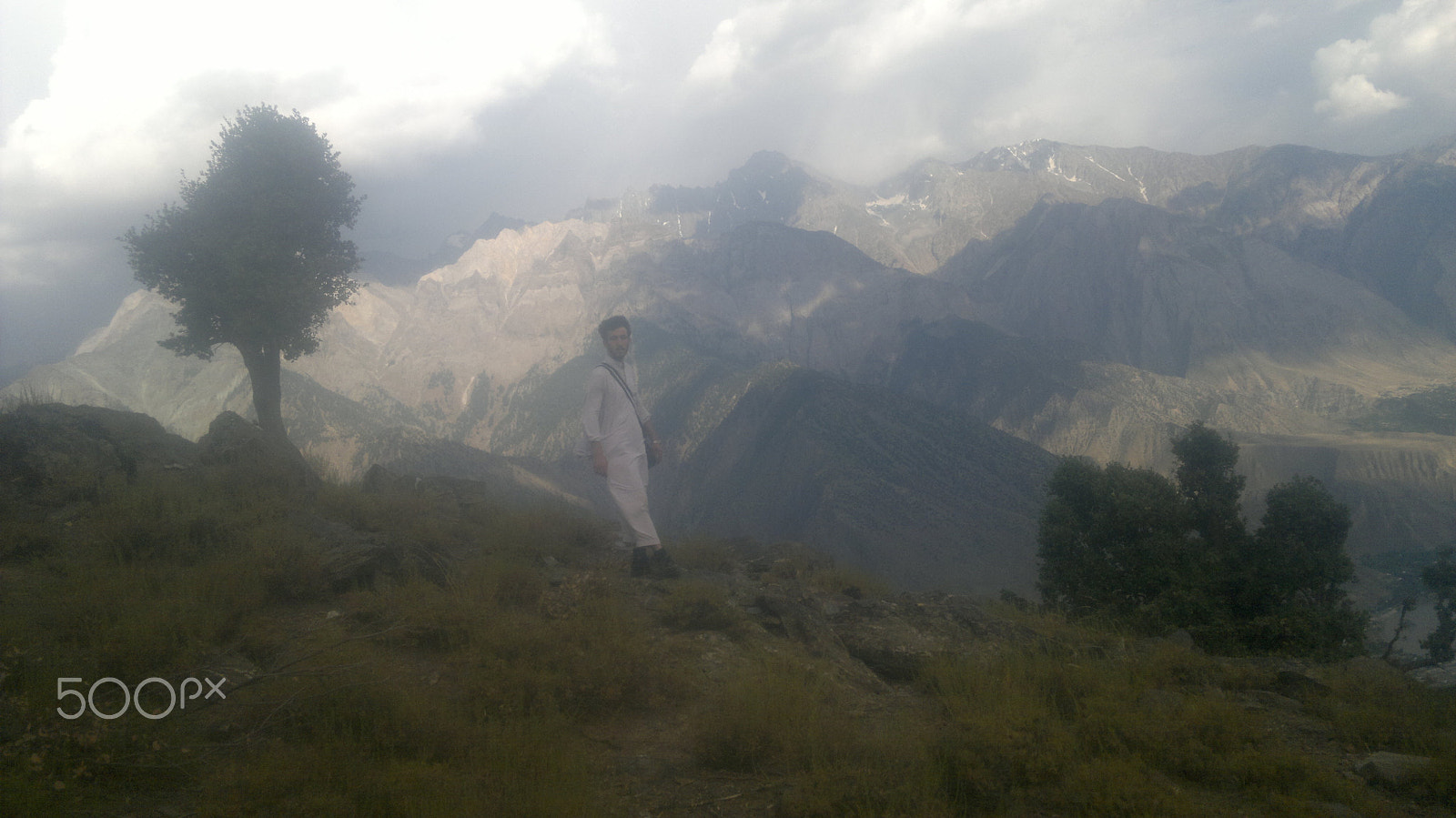 Nokia N8-00 sample photo. Zubair ahmad/ chitralian zubair photography