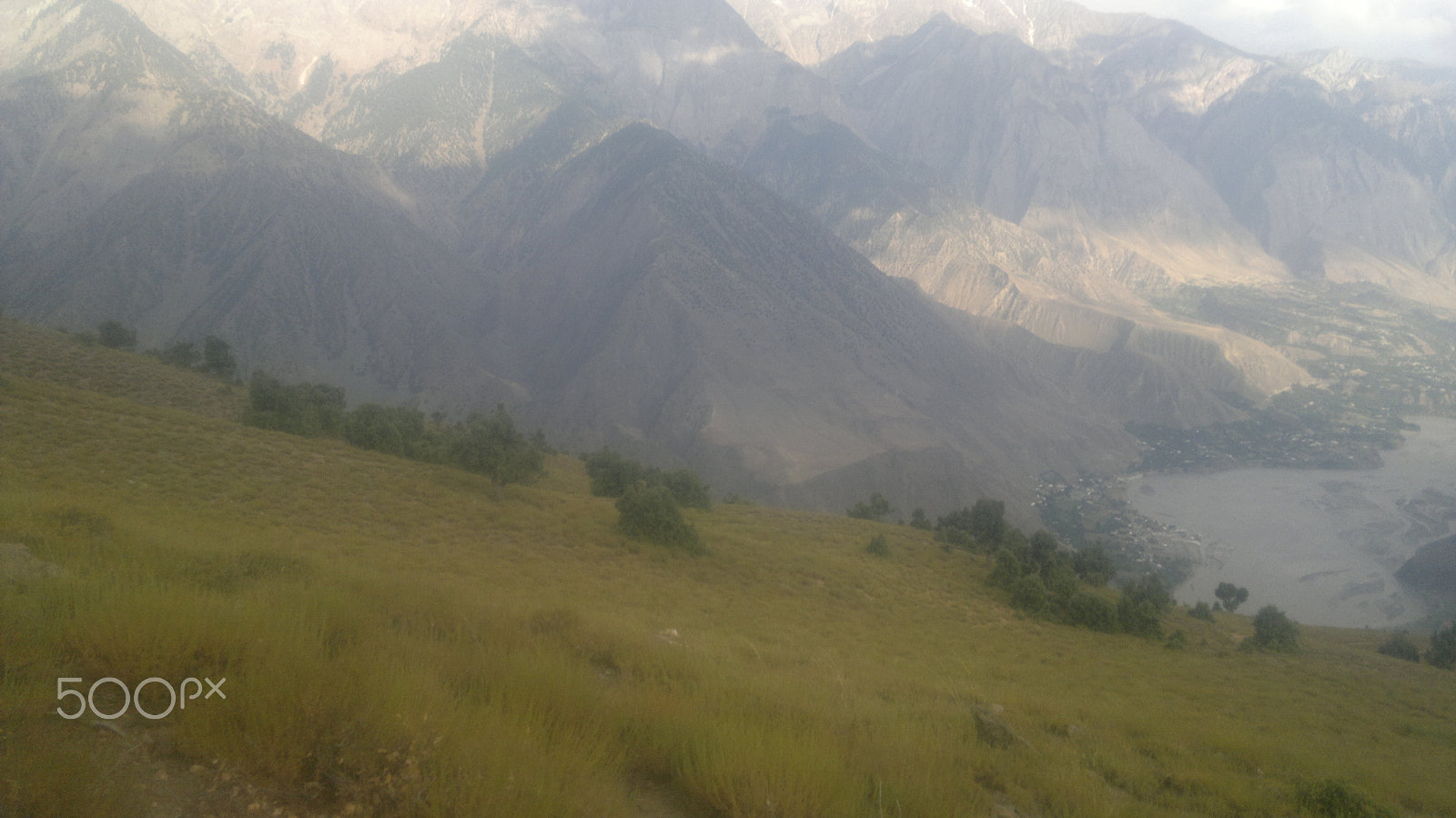 Nokia N8-00 sample photo. Zubair ahmad/ chitralian zubair photography