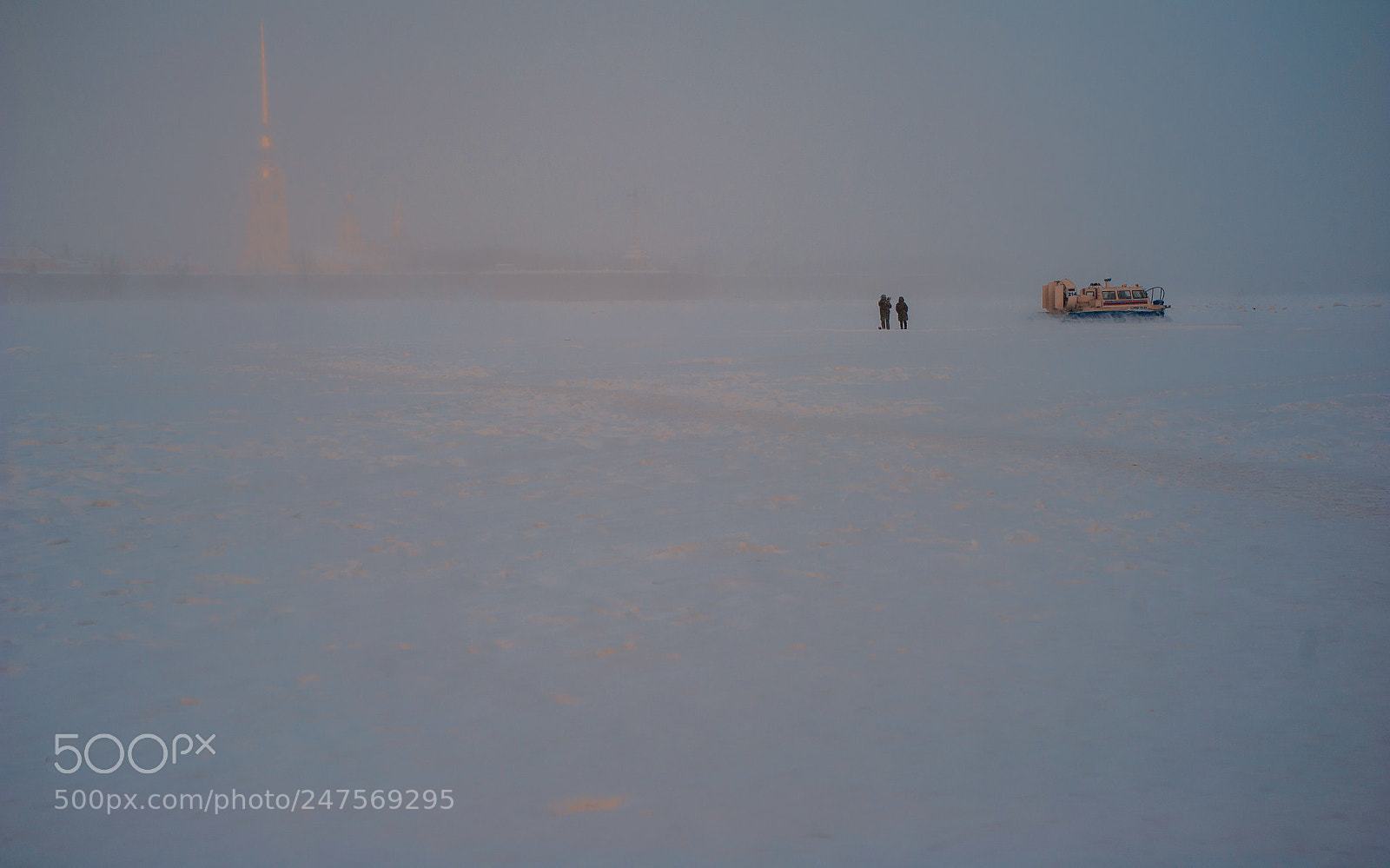 Nikon D700 sample photo. Frozen day on neva photography