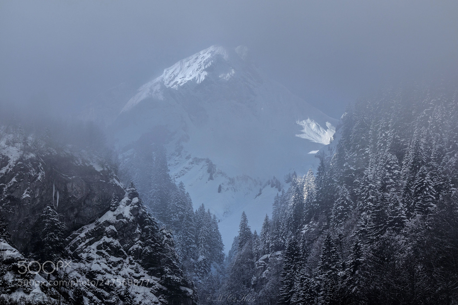 Canon EOS M5 sample photo. Foggy mountains photography