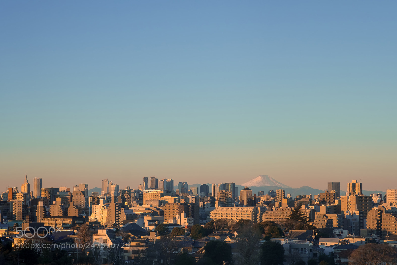 Fujifilm X-T2 sample photo. Tokyo cityscape and mountain photography